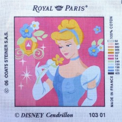 Canevas à broder 30 x 30 cm marque ROYAL PARIS thème DISNEY Cendrillon