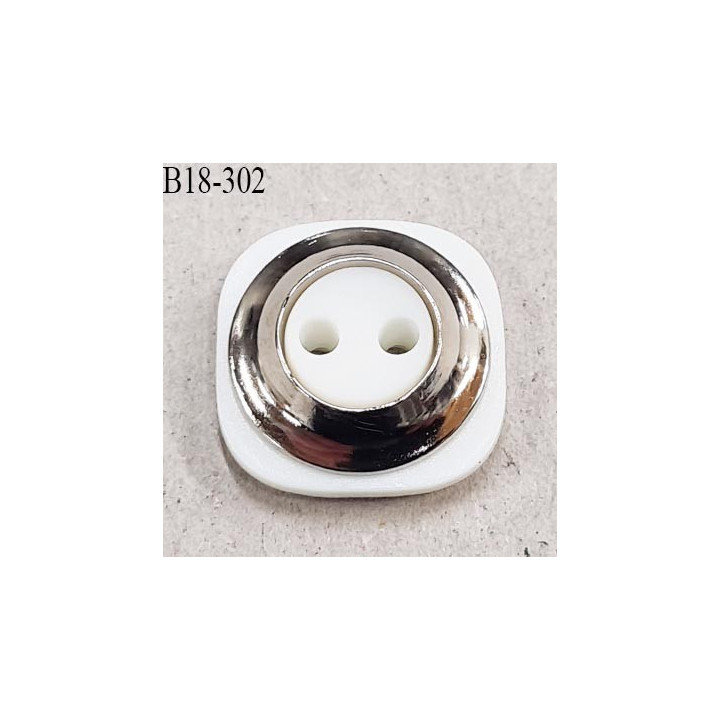 Bouton 18 mm en pvc couleur blanc et chromé 2 trous diamètre 18 mm épaisseur 6 mm prix à la pièce