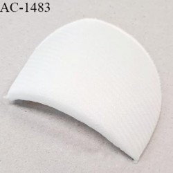 Epaulette mousse largeur 8 cm longueur 12 cm épaisseur de 4 à 8 mm prix à la pièce