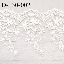 Dentelle broderie sur tulle 130 mm non extensible couleur naturel largeur 130 mm prix au mètre