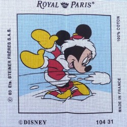 Canevas à broder 30 x 30 cm marque ROYAL PARIS thème DISNEY Minnie à la neige