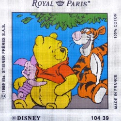 Canevas à broder 30 x 30 cm marque ROYAL PARIS thème DISNEY Winnie l'ourson Tigrou et Porcinet