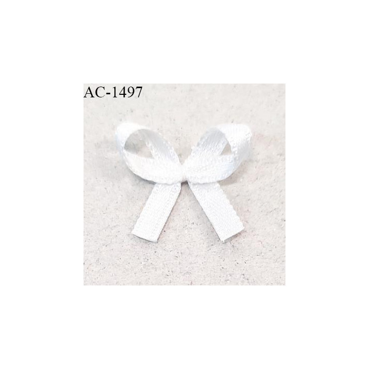 Noeud lingerie satin haut de gamme couleur blanc haut de gamme largeur 15 mm hauteur 15 mm prix à l'unité