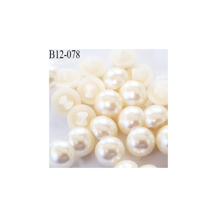 Bouton 12 mm bombé couleur nacre perle brillant accroche avec un anneau diamètre 12 mm prix à la pièce