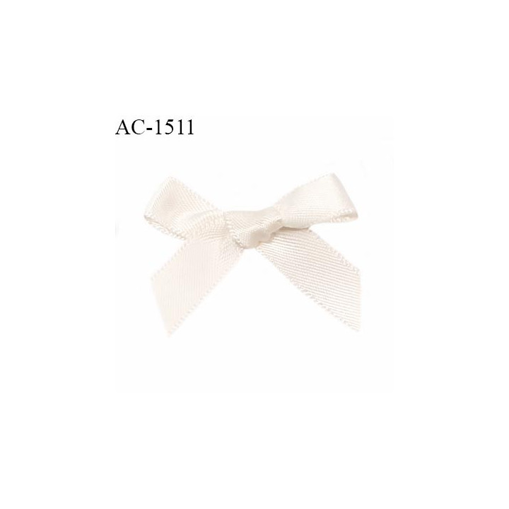 Noeud lingerie satin haut de gamme couleur chantilly largeur 40 mm hauteur 35 mm largeur du ruban 7 mm prix à l'unité