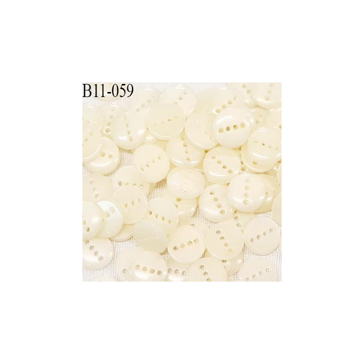 Bouton 11 mm couleur naturel écru 4 trous diamètre 11 mm épaisseur 2.5 mm prix à la pièce