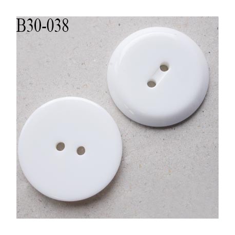 Bouton 31 mm en pvc couleur naturel 2 trous diamètre 31 mm épaisseur 5 mm prix à la pièce