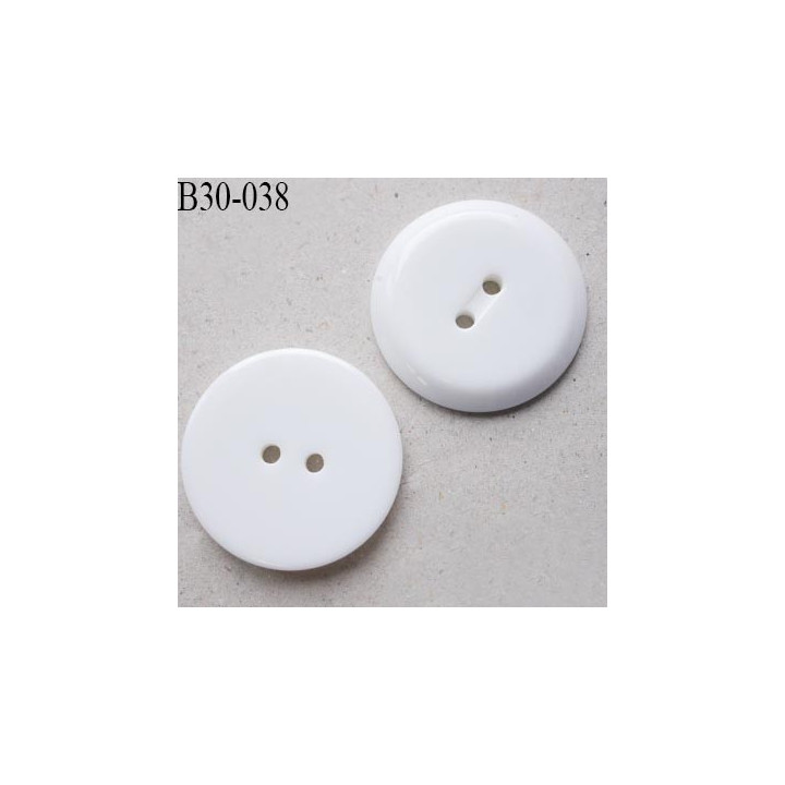 Bouton 31 mm en pvc couleur naturel 2 trous diamètre 31 mm épaisseur 5 mm prix à la pièce