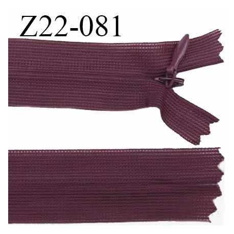 Fermeture zip 22 cm non séparable couleur bordeaux avec glissière nylon invisible largeur 2.5 cm prix à l'unité