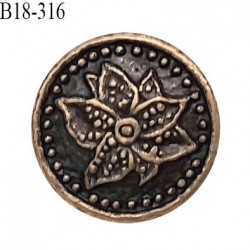 Bouton 18 mm en métal couleur laiton motif fleur diamètre 18 mm épaisseur 2 mm accroche avec un anneau prix à la pièce