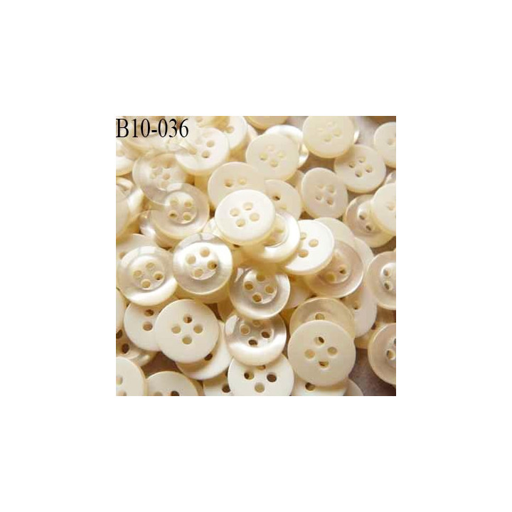 Bouton 10 mm pvc couleur beige clair nacré cristal 4 trous diamètre 10 mm prix à la pièce