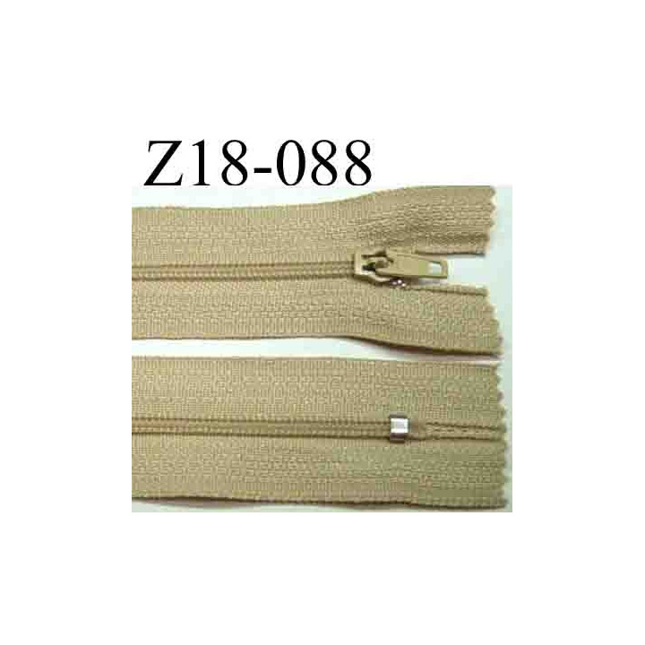 fermeture éclair longueur 18 cm couleur beige crème  non séparable zip nylon largeur 2.5 cm