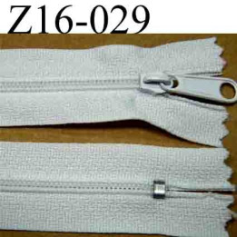 fermeture éclair longueur 16 cm couleur blanc non séparable  largeur 2.5 cm zip glissière nylon largeur du zip 4 mm