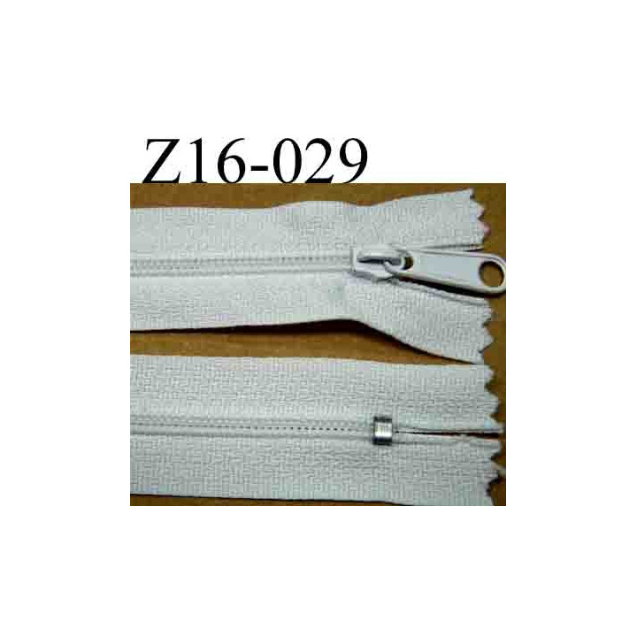 fermeture éclair longueur 16 cm couleur blanc non séparable  largeur 2.5 cm zip glissière nylon largeur du zip 4 mm