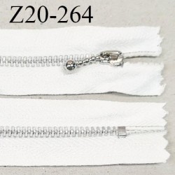 Fermeture zip 20 cm non séparable couleur naturel glissière nylon largeur 5 mm curseur métal couleur chrome prix à l'unité