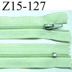 fermeture éclair longueur 15 cm  couleur vert non séparable largeur 2.5 cm zip nylon largeur du zip 4 mm