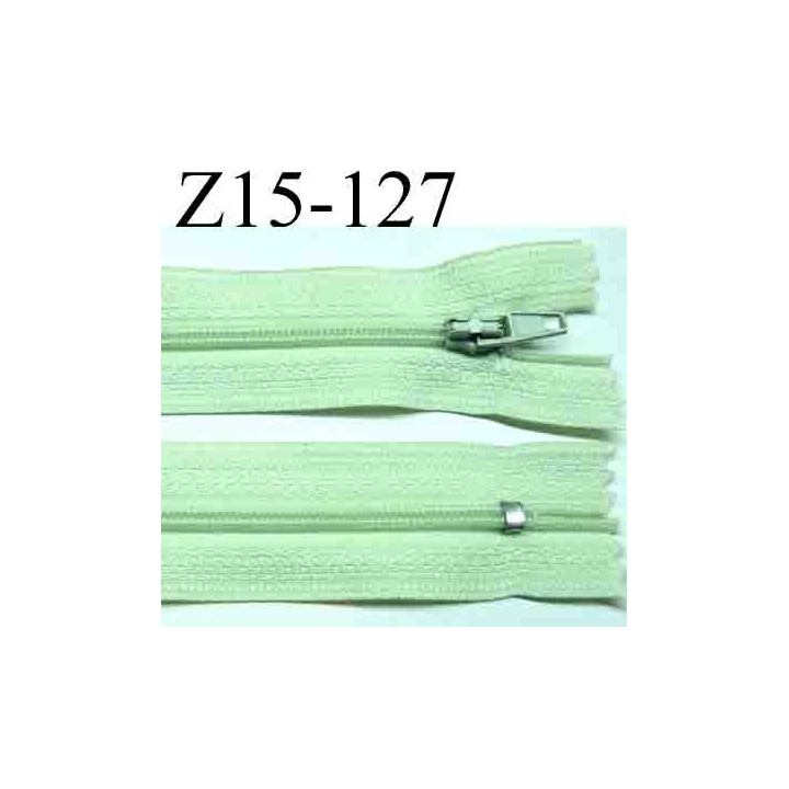 fermeture éclair longueur 15 cm  couleur vert non séparable largeur 2.5 cm zip nylon largeur du zip 4 mm