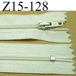 fermeture éclair longueur 15 cm couleur blanc cassé non séparable largeur 2.5 cm zip nylon largeur du zip 4 mm