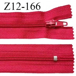 Fermeture zip 12 cm non séparable couleur rouge largeur 2.5 cm zip nylon longueur 12 cm largeur 4 mm prix à la pièce