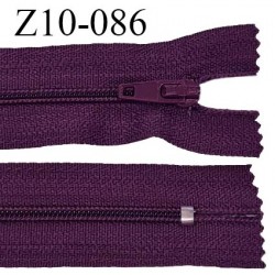 Fermeture zip 10 cm couleur prune non séparable largeur 2.5 cm glissière nylon largeur 4 mm longueur 10 cm prix à l'unité