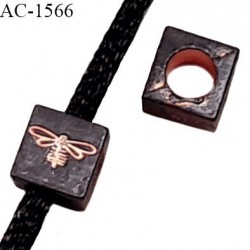 Perle cube en métal couleur bronze noir vieilli avec motif libellule Brocéliande couleur cuivre prix à l'unité