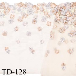 Tissu dentelle brodée 24 cm extensible haut de gamme couleur rose pâle avec fleurs brodées largeur 24 cm prix pour 1 mètre