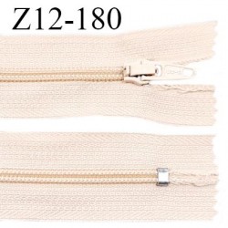 Fermeture zip 12 cm non séparable couleur beige rosé largeur 2.5 cm zip nylon longueur 12 cm largeur 4 mm prix à la pièce