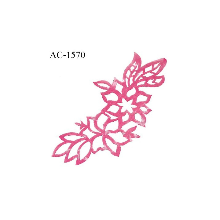 Décor motif fleur thermocollant couleur rose longueur 21.5 cm largeur max 10 cm très joli prix à la pièce