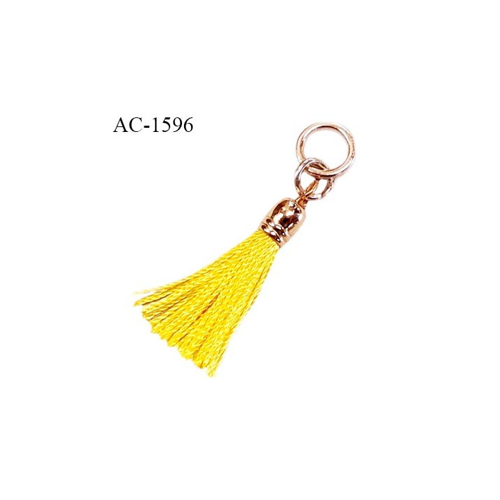 Pendentif pompon décor ornement couleur jaune hauteur 40 mm anneau doré diamètre 8 mm largeur intérieure 6 mm prix à la pièce
