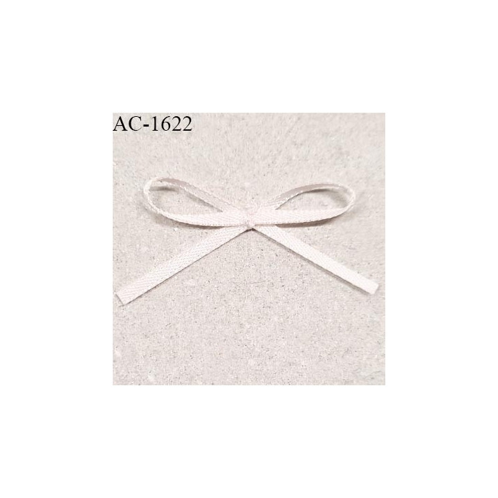 Noeud lingerie satin couleur blush largeur 35 mm hauteur 20 mm prix à l'unité