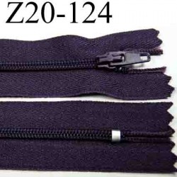 fermeture éclair longueur 20 cm couleur violet prune non séparable zip nylon largeur 2.5 cm largeur de la glissière 4 mm