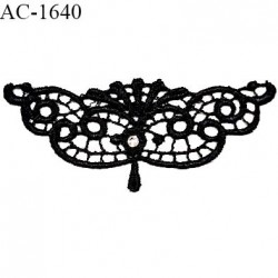 Décor ornement motif à coudre couleur noir avec un strass longueur 7 cm hauteur 3 cm très joli prix à la pièce