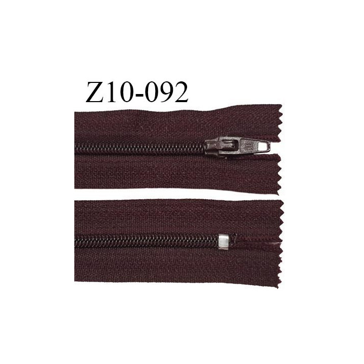 Fermeture zip 10 cm couleur prune non séparable largeur 2.5 cm glissière nylon largeur 4 mm longueur 10 cm prix à l'unité