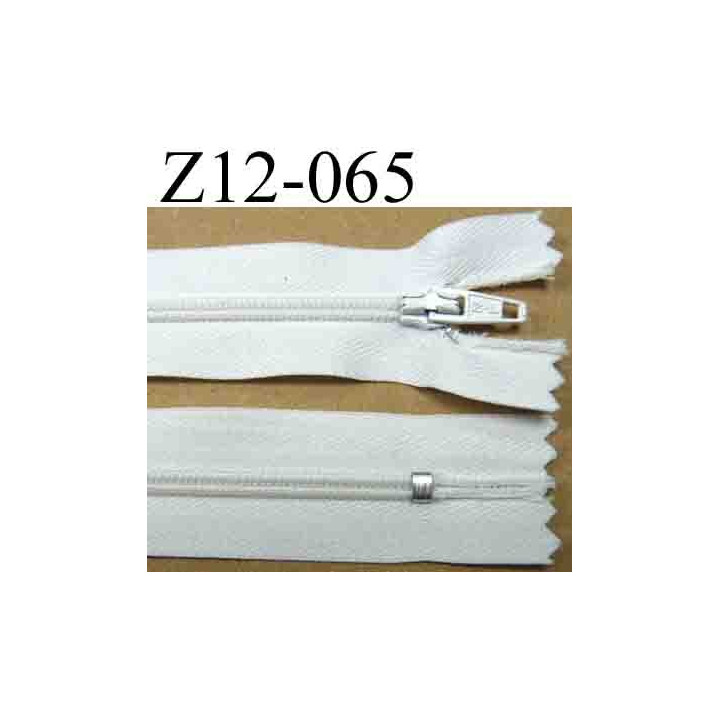 fermeture éclair blanche longueur 12 cm couleur blanc non séparable largeur 2.5 cm et la glissière zip nylon 4 mm curseur métal