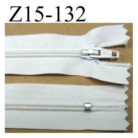 fermeture éclair longueur 15 cm couleur blanc non séparable largeur 2.5 cm zip nylon largeur du zip 4 mm