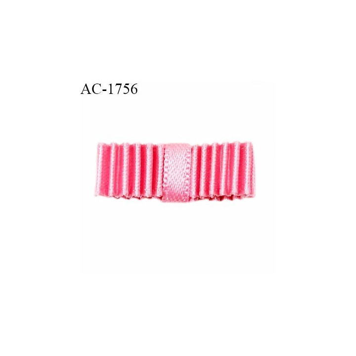 Noeud lingerie haut de gamme couleur rose style froncé en accordéon largeur 20 mm hauteur 8 mm prix à l'unité