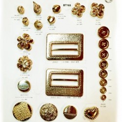 Plaque de 23 boutons et 2 boucles couleur or pour création unique prix pour la plaque entière