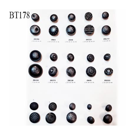 Plaque de 30 boutons pour création unique couleur gris ou chrome vieilli prix pour la plaque entière