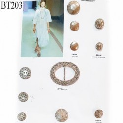 Plaque de 10 boutons de créateur et une boucle couleur nickel vieilli pour création unique prix pour la plaque entière