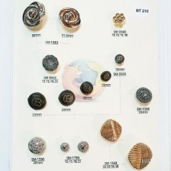 Plaque de 15 boutons couleur or argent et bronze diamètre 12 mm à 38 mm prix pour la plaque entière
