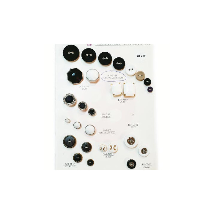 Plaque de 27 boutons diamètre 10 mm à 34 mm prix pour la plaque entière