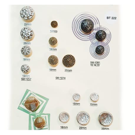 Plaque de 18 boutons couleur doré et argent diamètre 12 mm à 25 mm prix pour la plaque entière