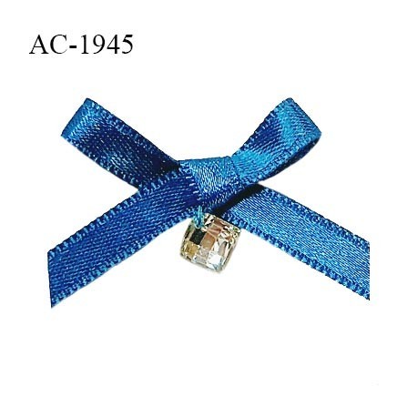 Noeud lingerie satin couleur bleu vert avec un strass haut de gamme largeur 30 mm hauteur 25 mm prix à l'unité