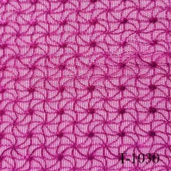 Dentelle tissu lingerie brodé sur tulle couleur violet clair très haut de gamme largeur 130 cm prix pour 10 cm de longueur
