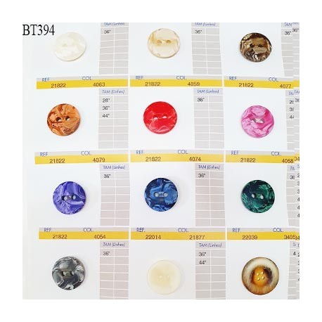 Plaque de 12 boutons assortis dans différents coloris diamètre de 23 à 25 mm fabrication européenne prix pour la plaque entière