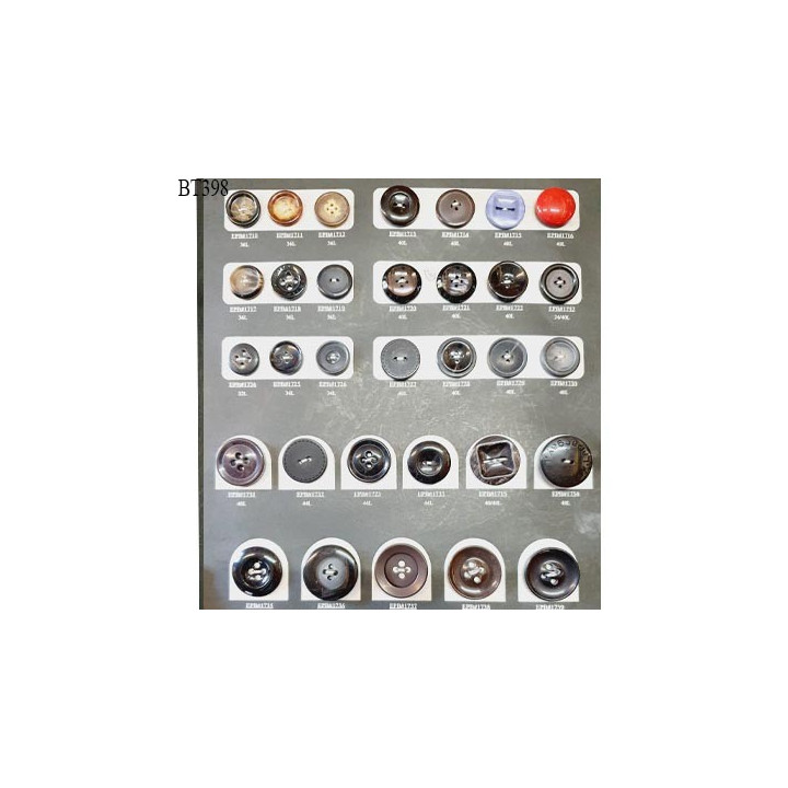 Plaque de 32 boutons diamètre de 20 à 32 mm pour création unique prix pour la plaque entière