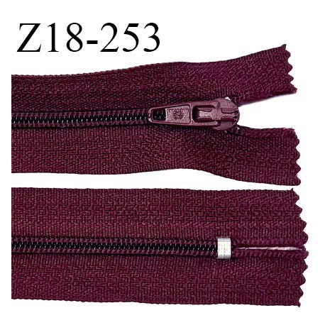Fermeture zip 18 cm non séparable couleur bordeaux largeur 2.7 cm zip nylon longueur 18 cm prix à l'unité