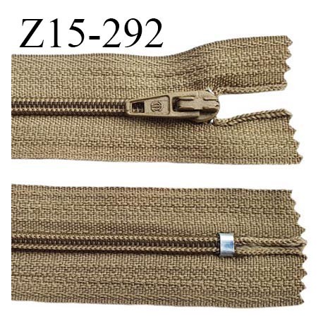 Fermeture zip 15 cm couleur beige foncé non séparable largeur 2.5 cm glissière nylon largeur 4 mm longueur 15 cm prix à l'unité