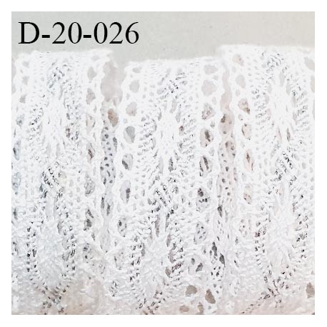 Dentelle crochet ancienne en coton largeur 20 mm couleur naturel et argenté vendue au mètre