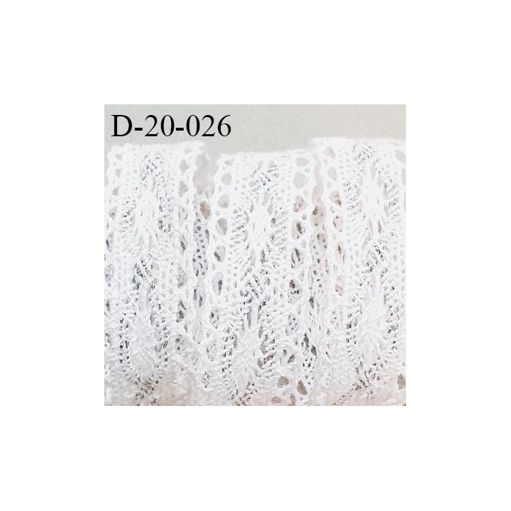 Dentelle crochet ancienne en coton largeur 20 mm couleur naturel et argenté vendue au mètre